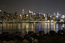 Vue nocturne de Manhattan